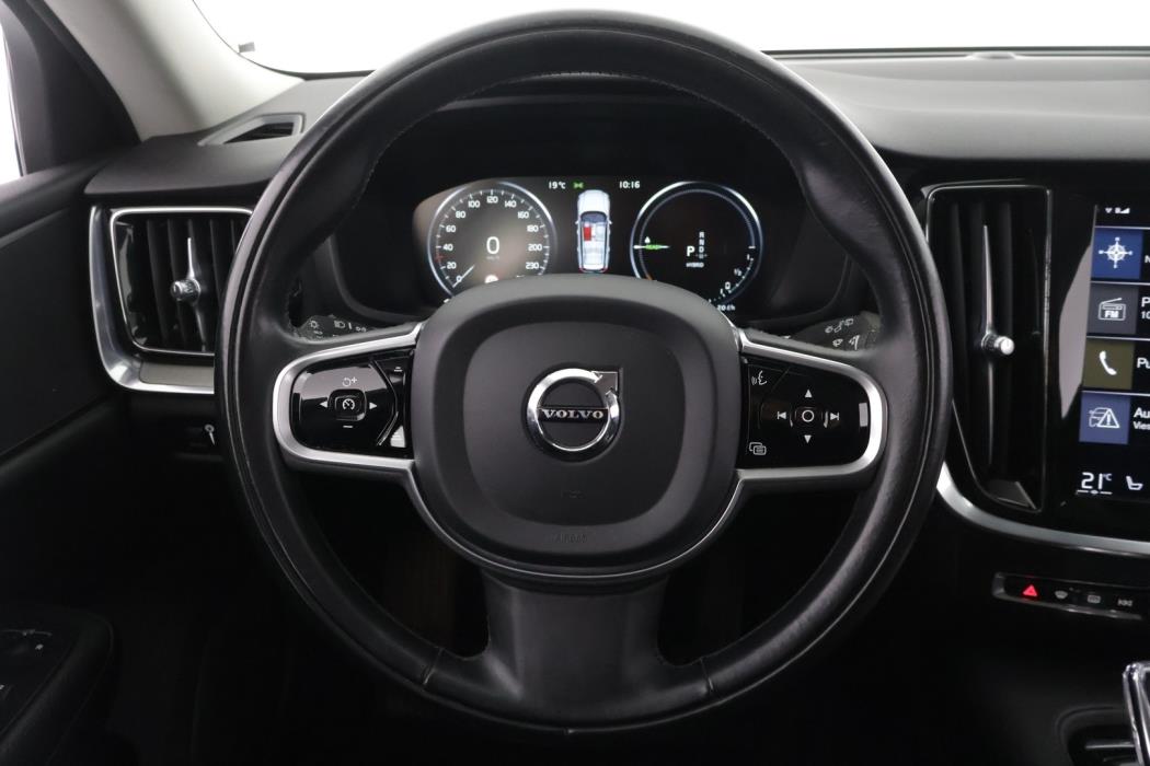 VOLVO V60 2020