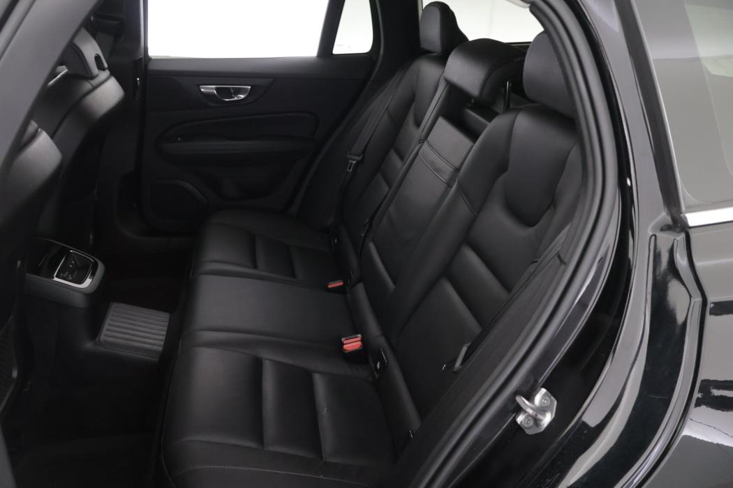 VOLVO V60 2020