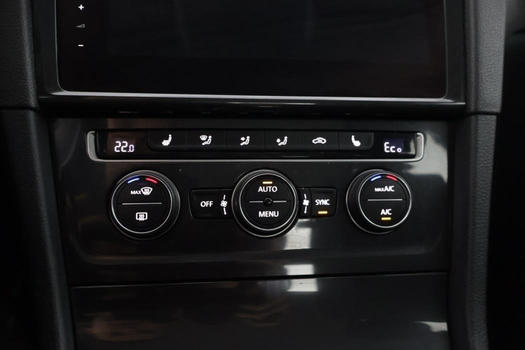 VOLKSWAGEN Golf 2018