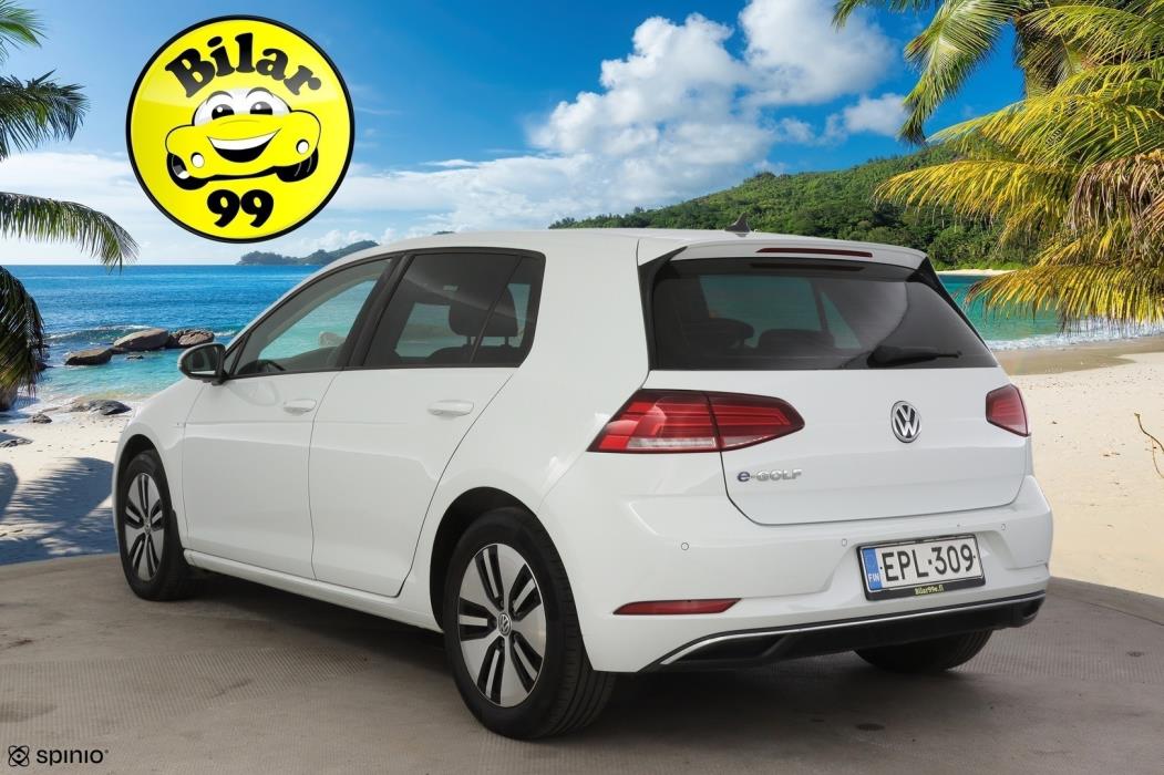 VOLKSWAGEN Golf 2018