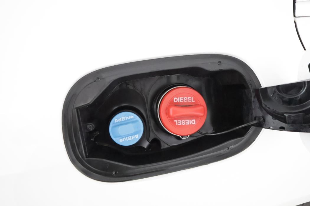 MERCEDES-BENZ E 2017