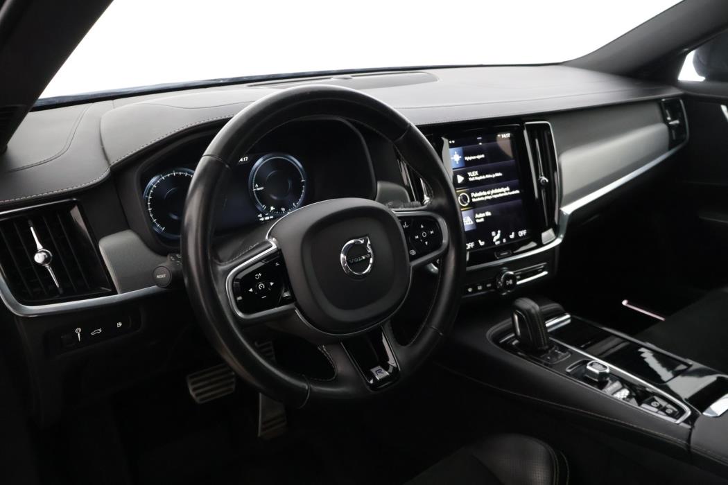 VOLVO V90 2020