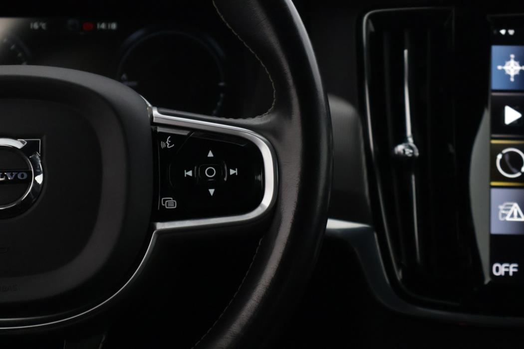 VOLVO V90 2020