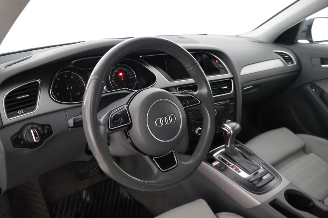 AUDI A4 2014