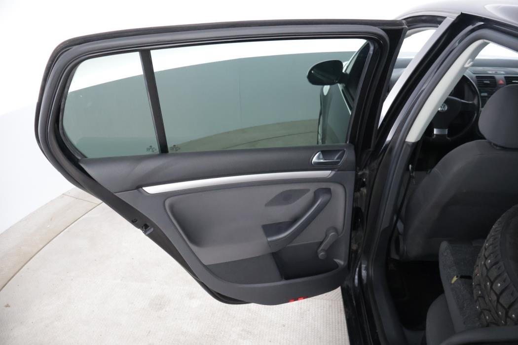 VOLKSWAGEN Golf 2008