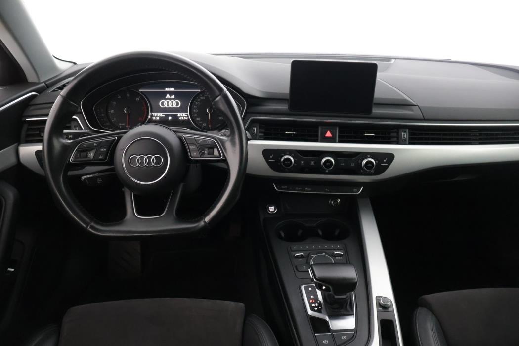 AUDI A4 2016