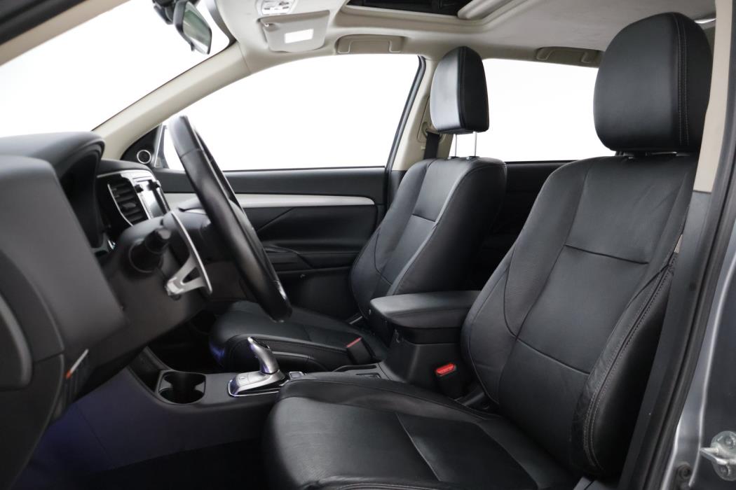 MITSUBISHI OUTLANDER PHEV 2014