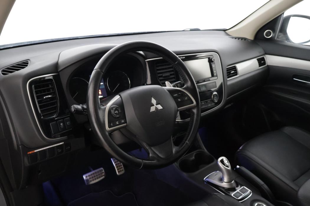 MITSUBISHI OUTLANDER PHEV 2014