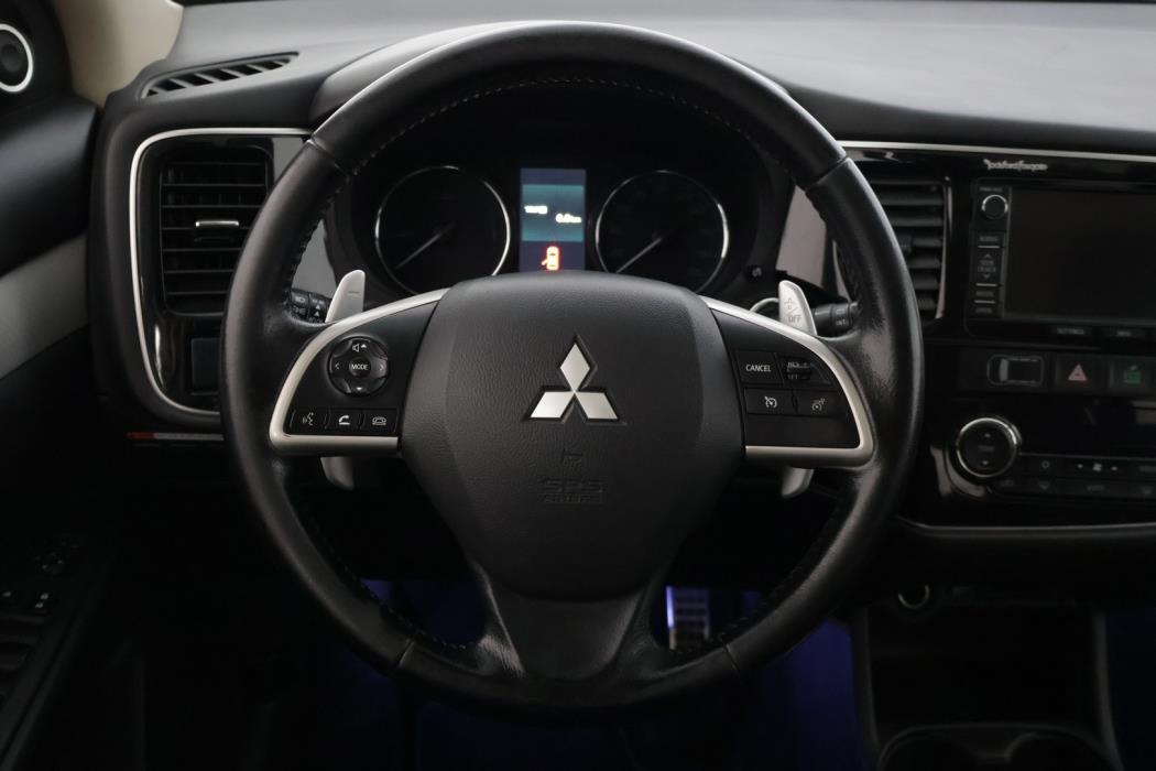 MITSUBISHI OUTLANDER PHEV 2014