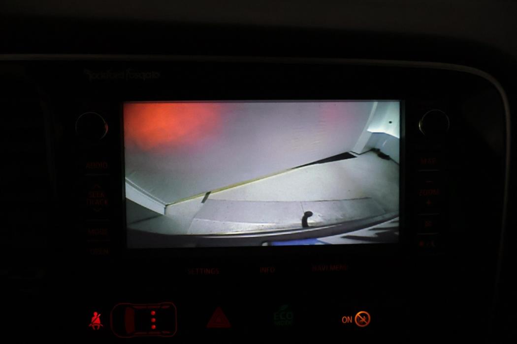 MITSUBISHI OUTLANDER PHEV 2014