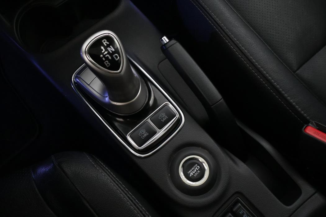 MITSUBISHI OUTLANDER PHEV 2014