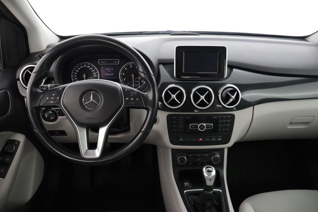 MERCEDES-BENZ B 2013