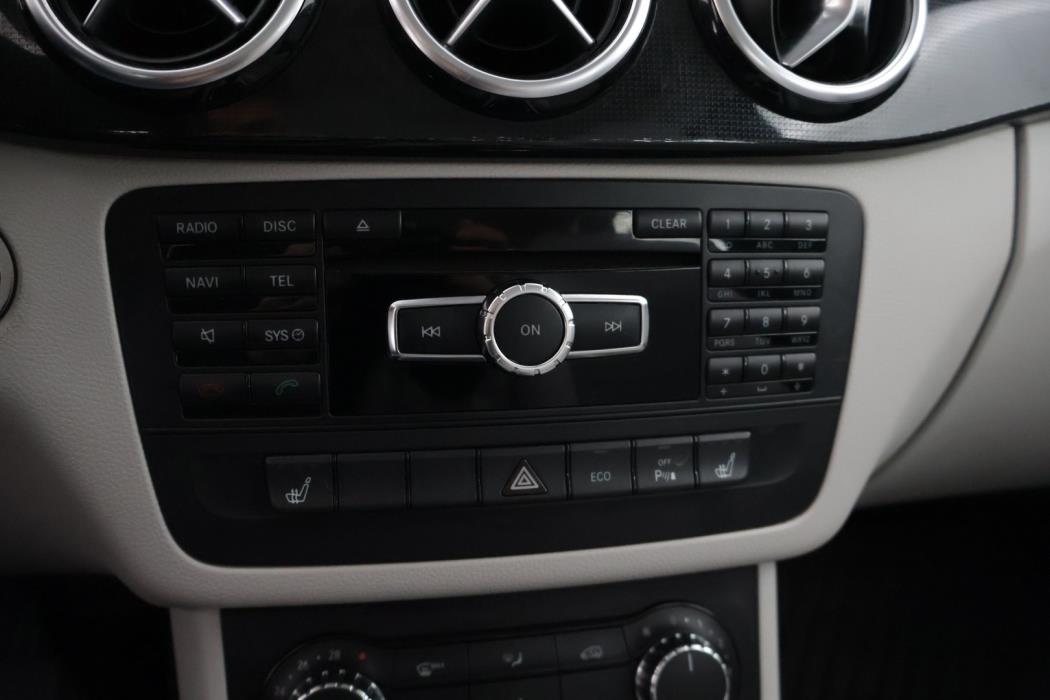 MERCEDES-BENZ B 2013