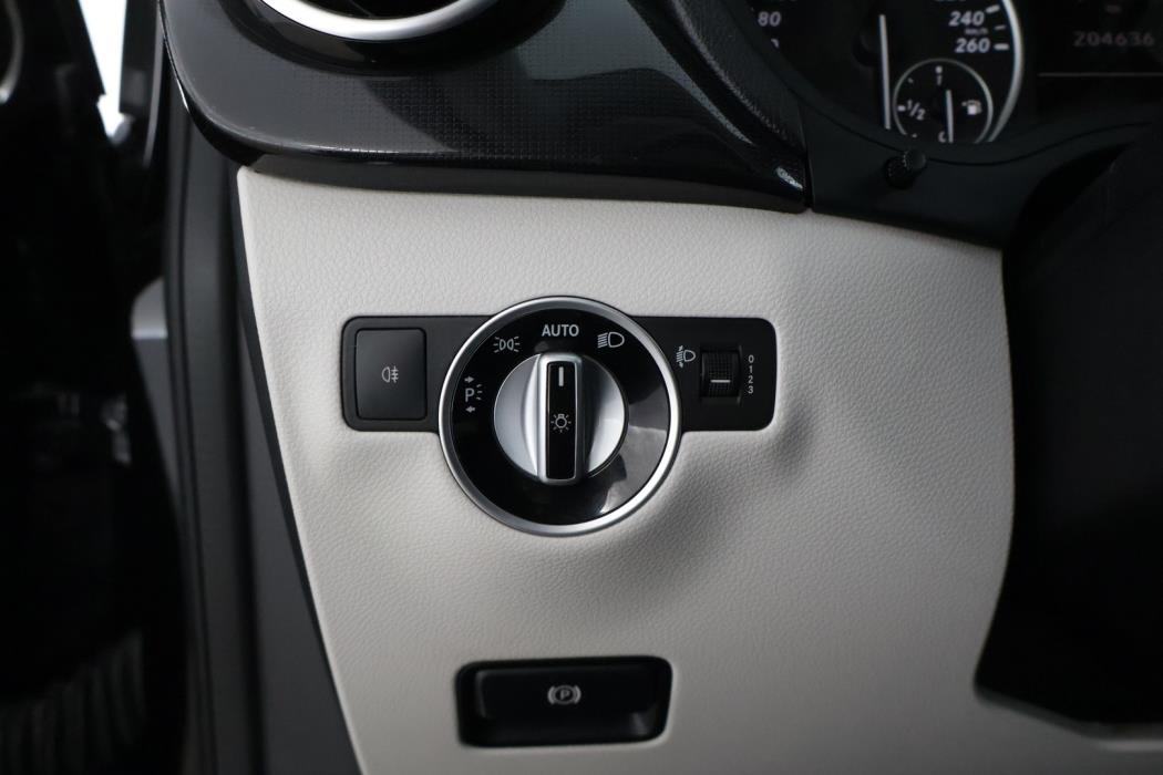 MERCEDES-BENZ B 2013