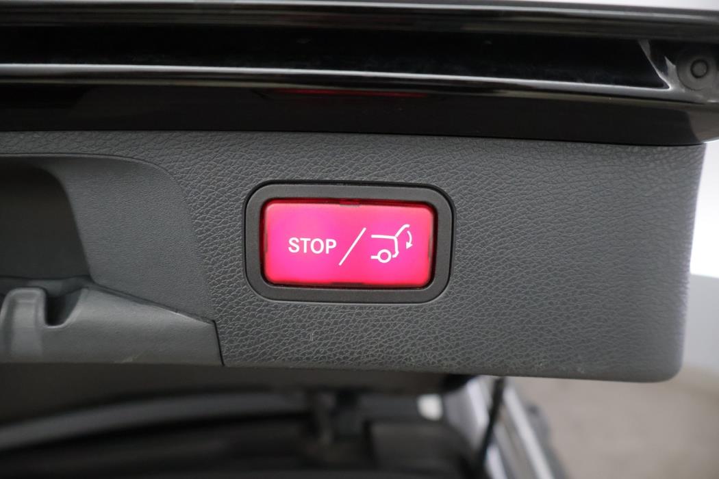 MERCEDES-BENZ E 2020