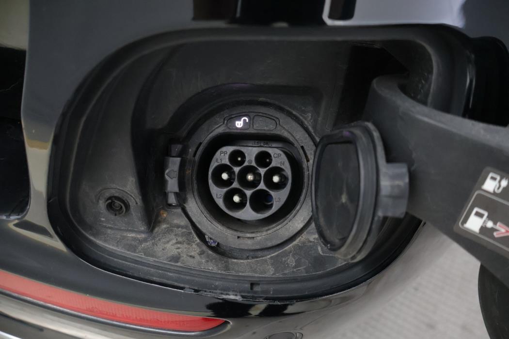 MERCEDES-BENZ E 2020