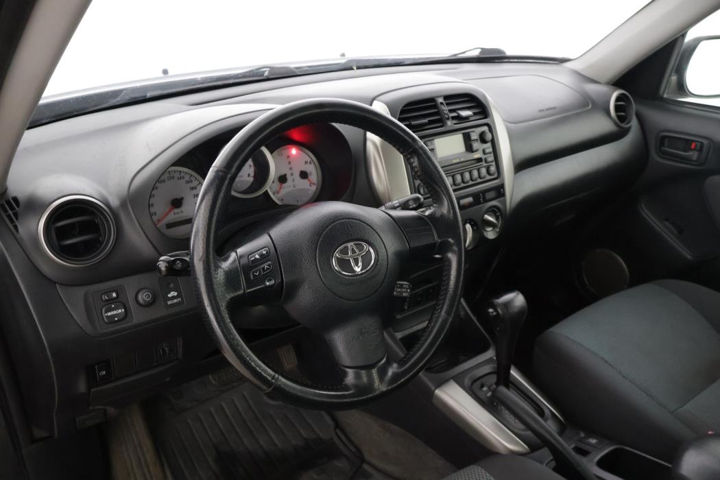 TOYOTA RAV4 2005