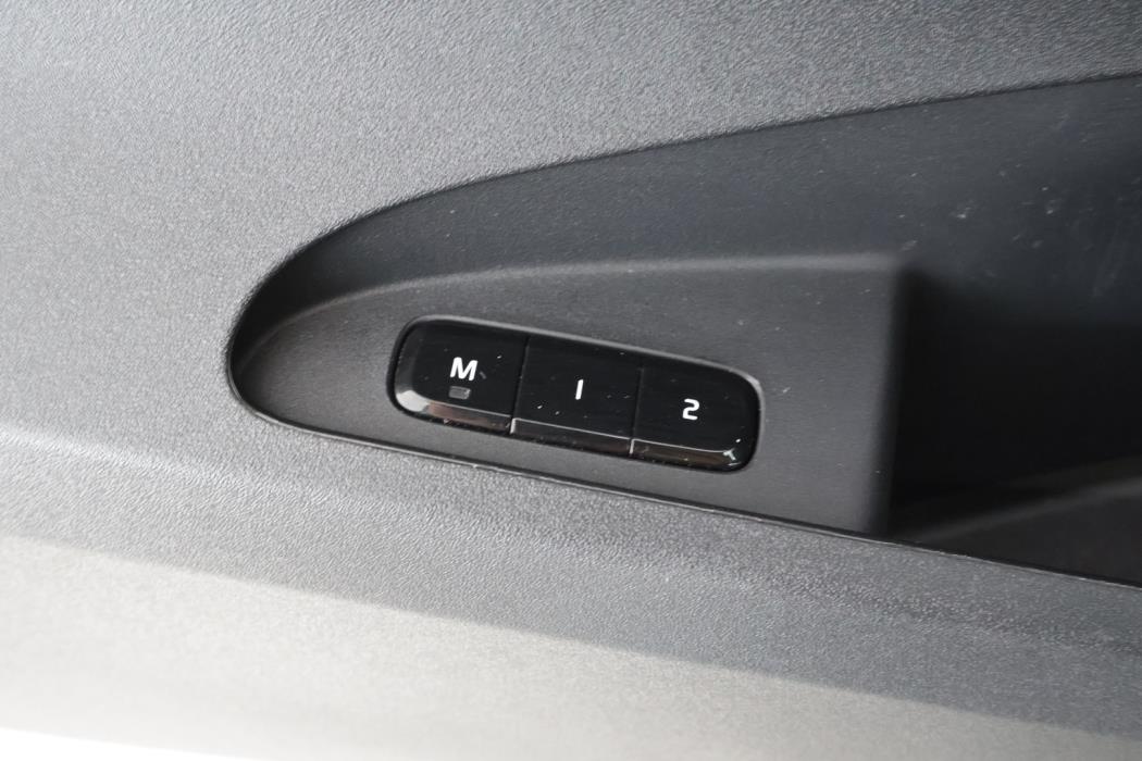 POLESTAR 2 2023