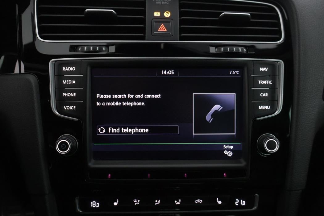 VOLKSWAGEN GOLF 2015