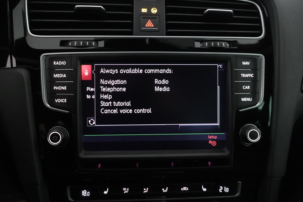 VOLKSWAGEN GOLF 2015