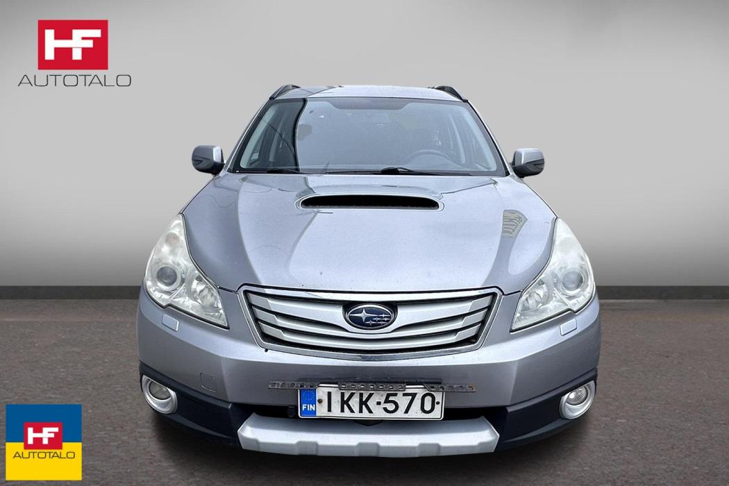 SUBARU Outback 2011