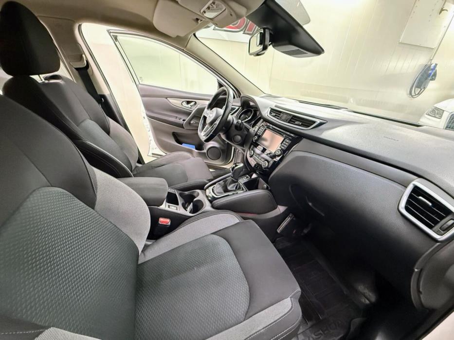 NISSAN Qashqai 2018