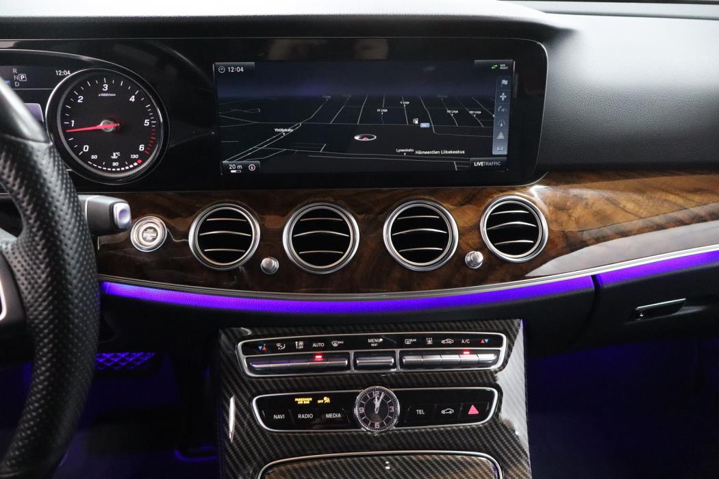 MERCEDES-BENZ E 2017