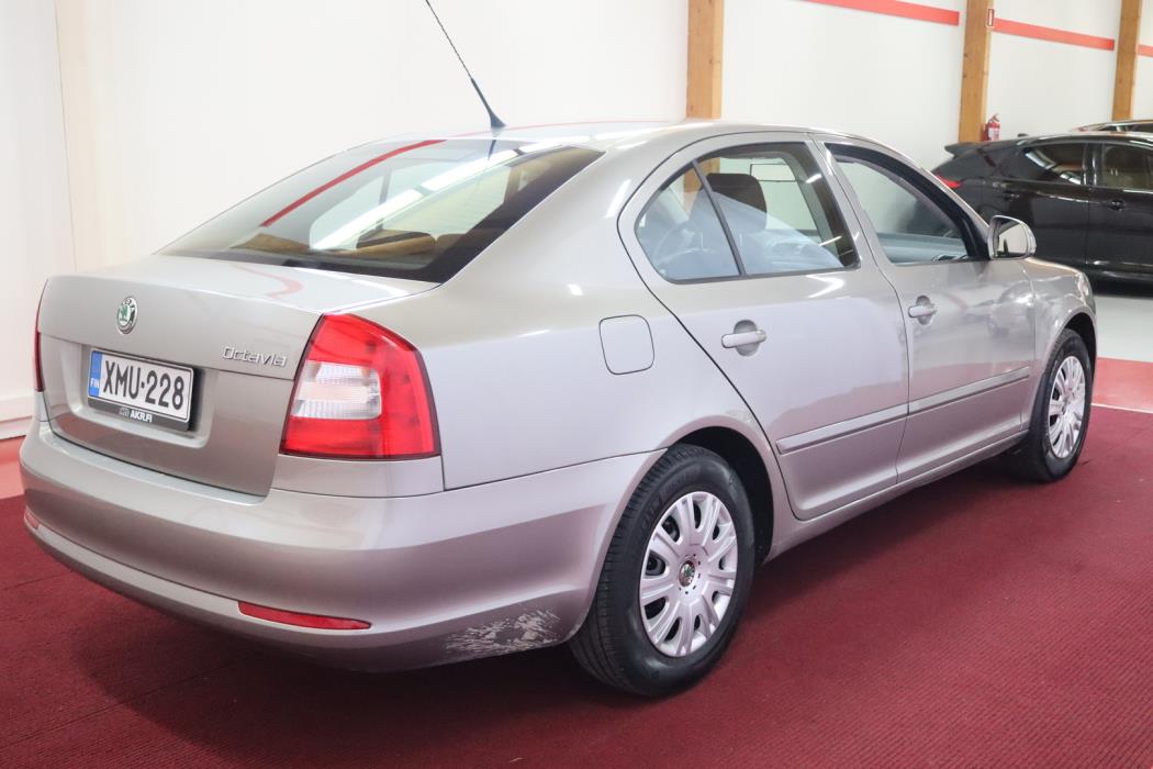 SKODA Octavia 2010