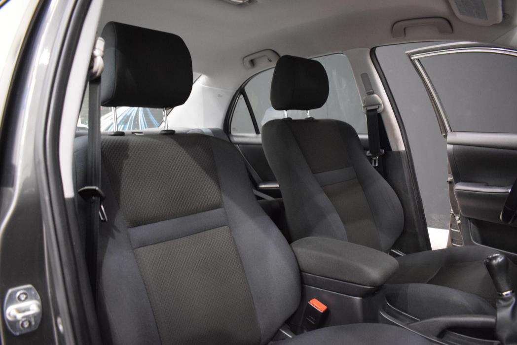 TOYOTA Corolla 2005