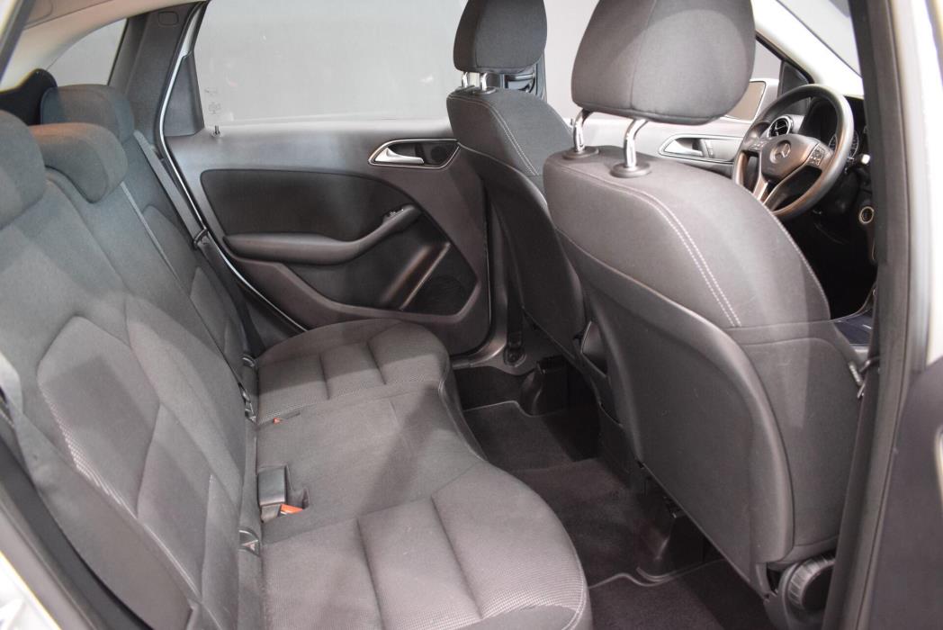 MERCEDES-BENZ B 2014
