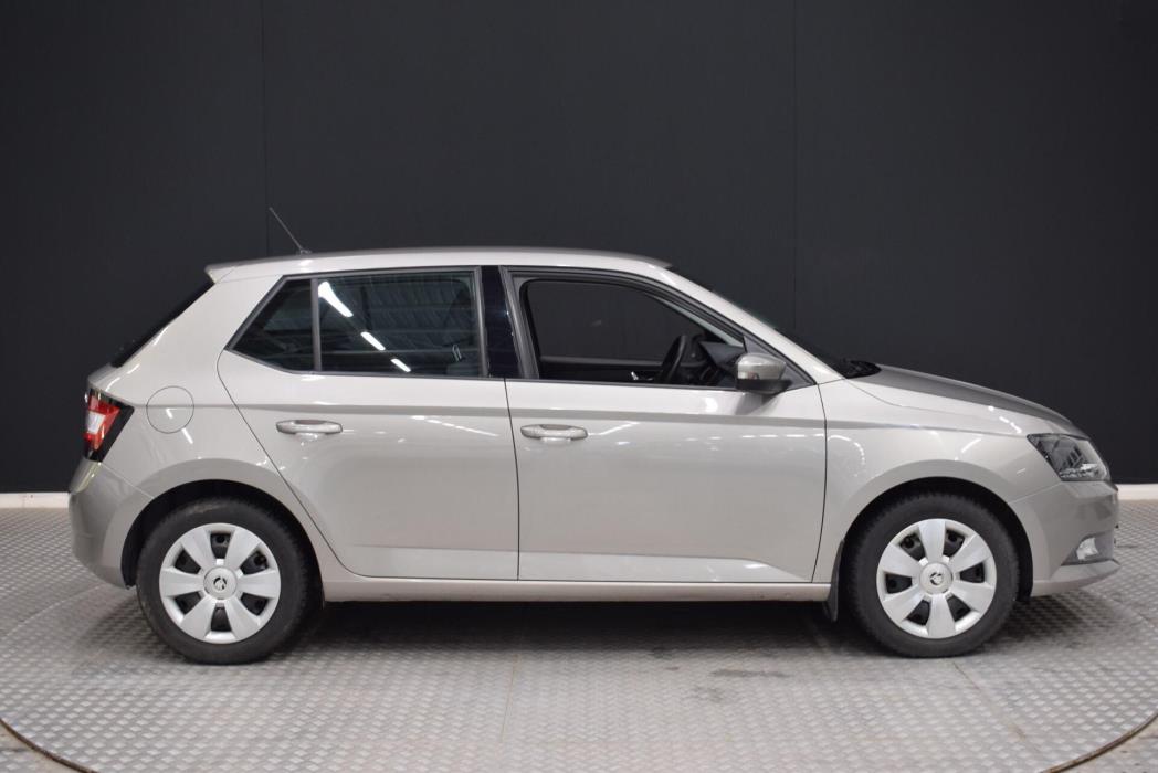 SKODA Fabia 2016