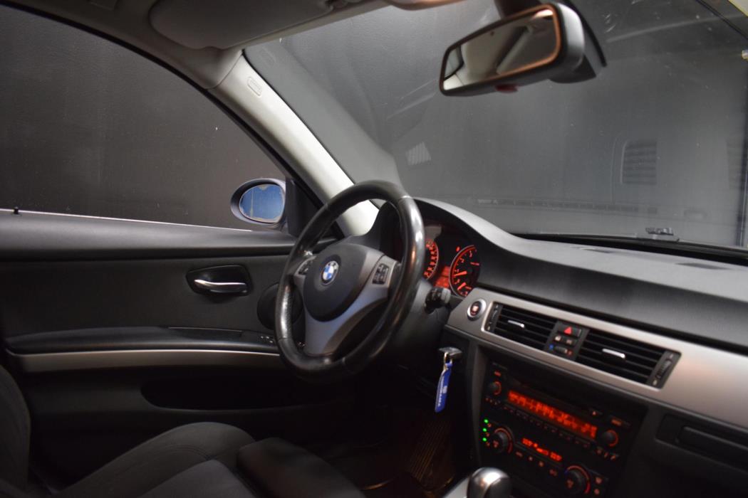 BMW 325 2006