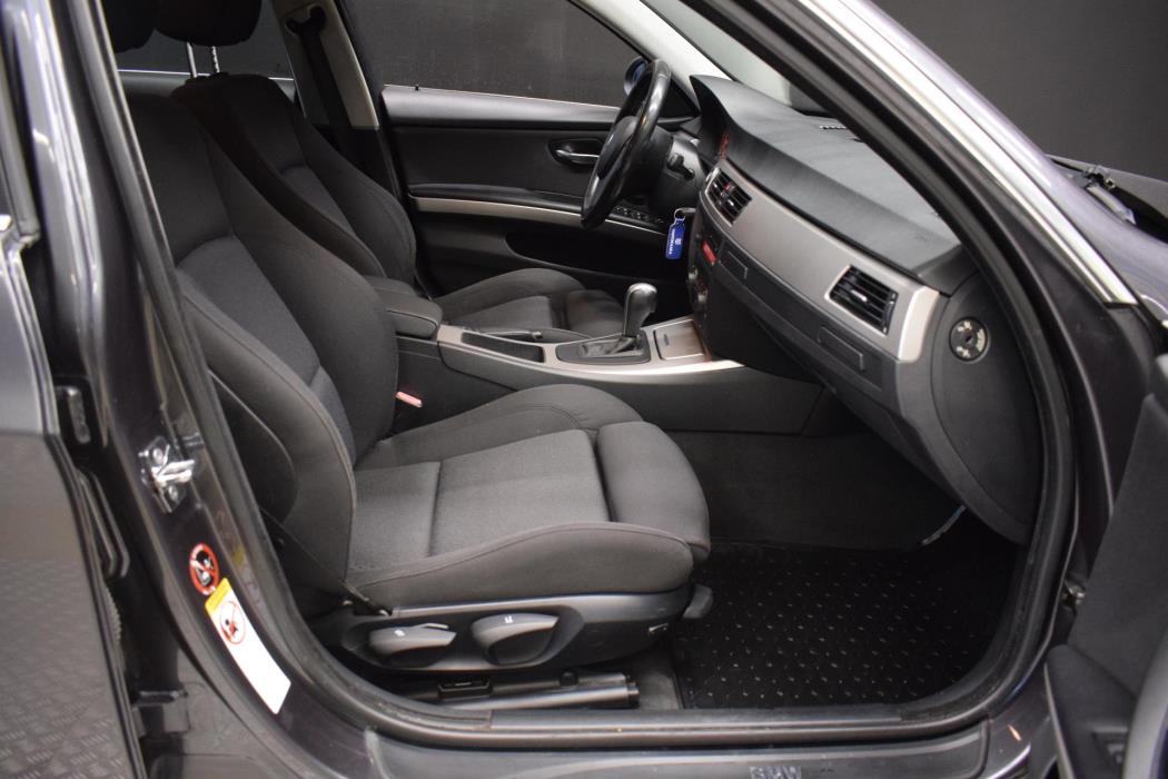BMW 325 2006