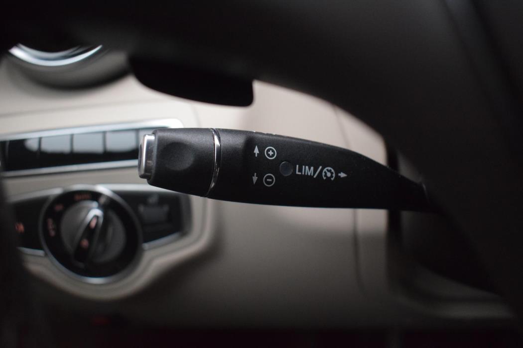 MERCEDES-BENZ C 2016