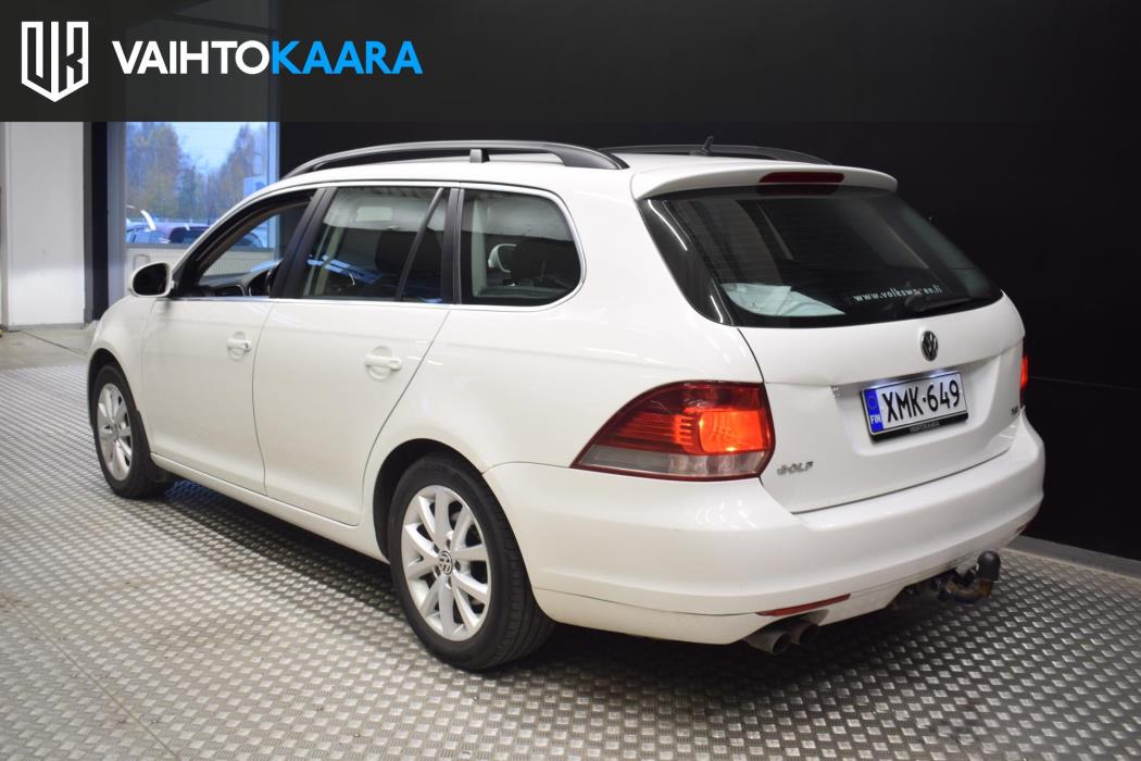 VOLKSWAGEN Golf 2012