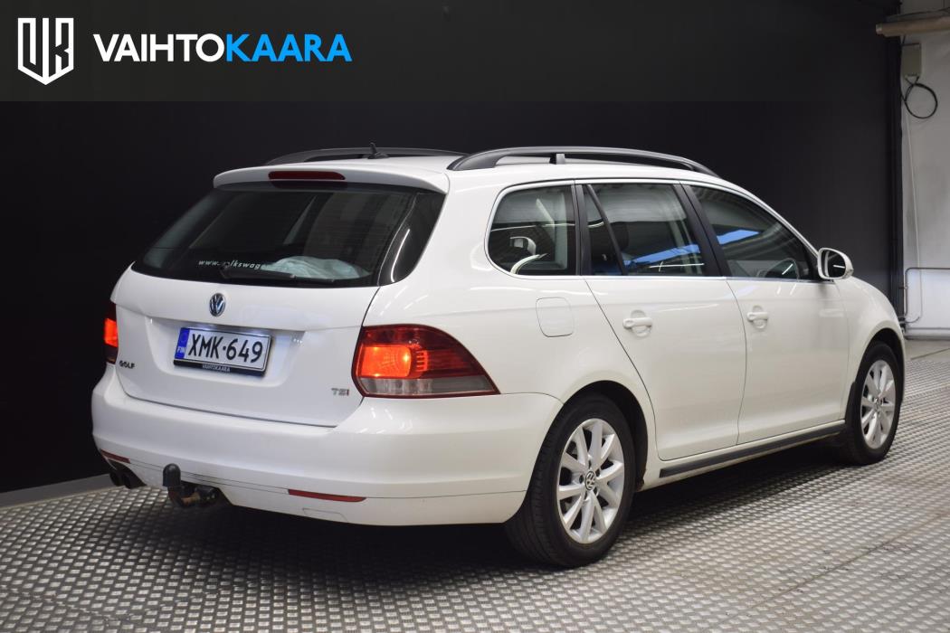 VOLKSWAGEN Golf 2012
