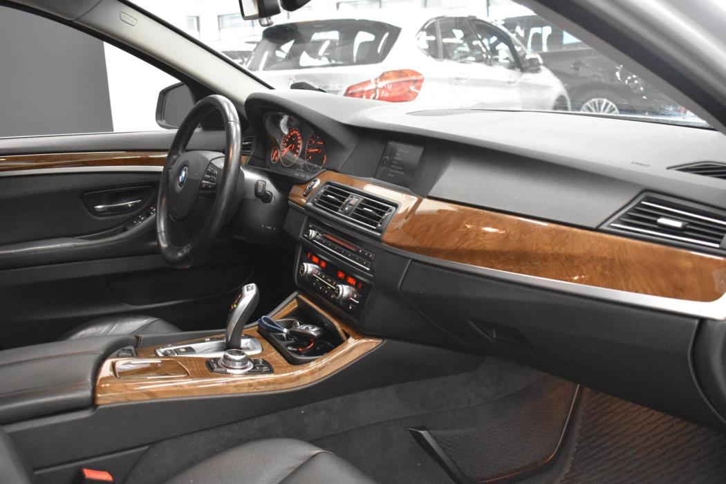 BMW 520 2012
