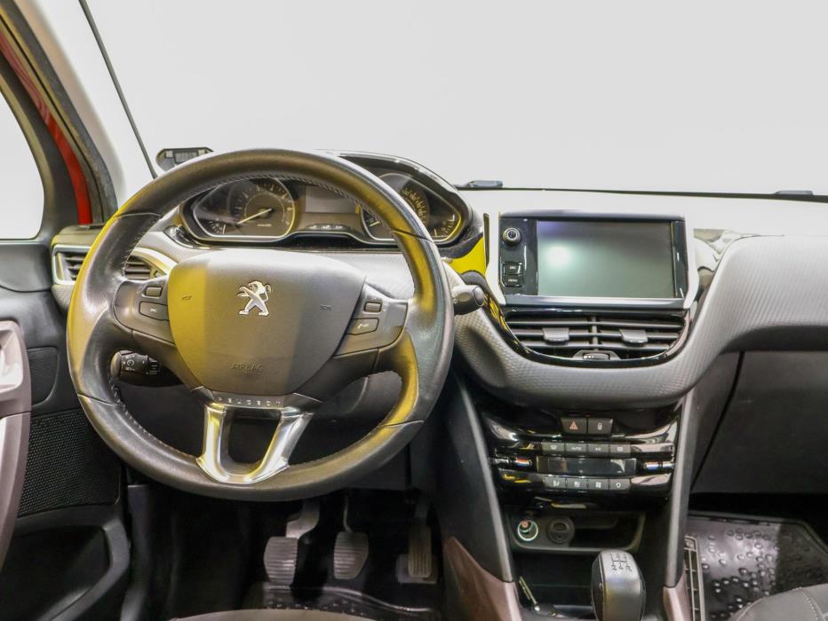 PEUGEOT 2008 2015