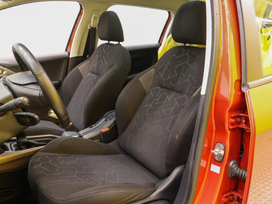 PEUGEOT 2008 2015