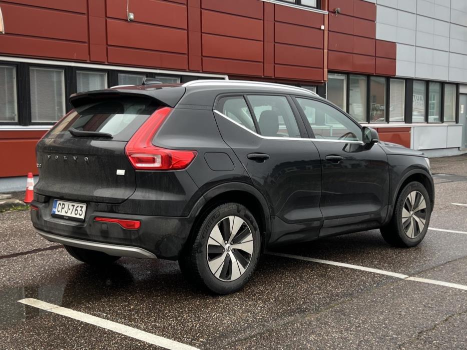 VOLVO XC40 2021