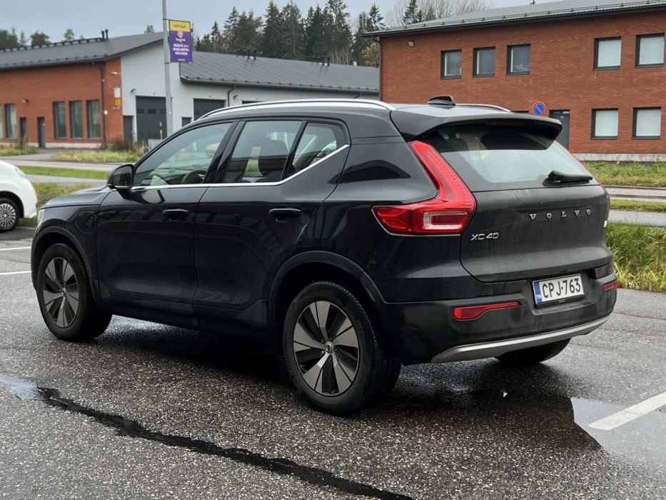 VOLVO XC40 2021