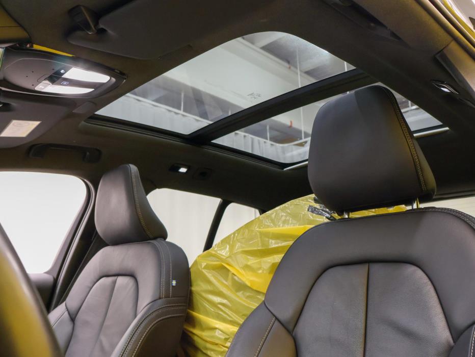 VOLVO XC40 2022