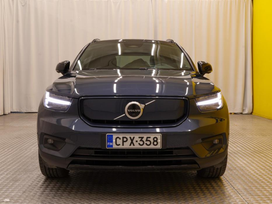 VOLVO XC40 2022