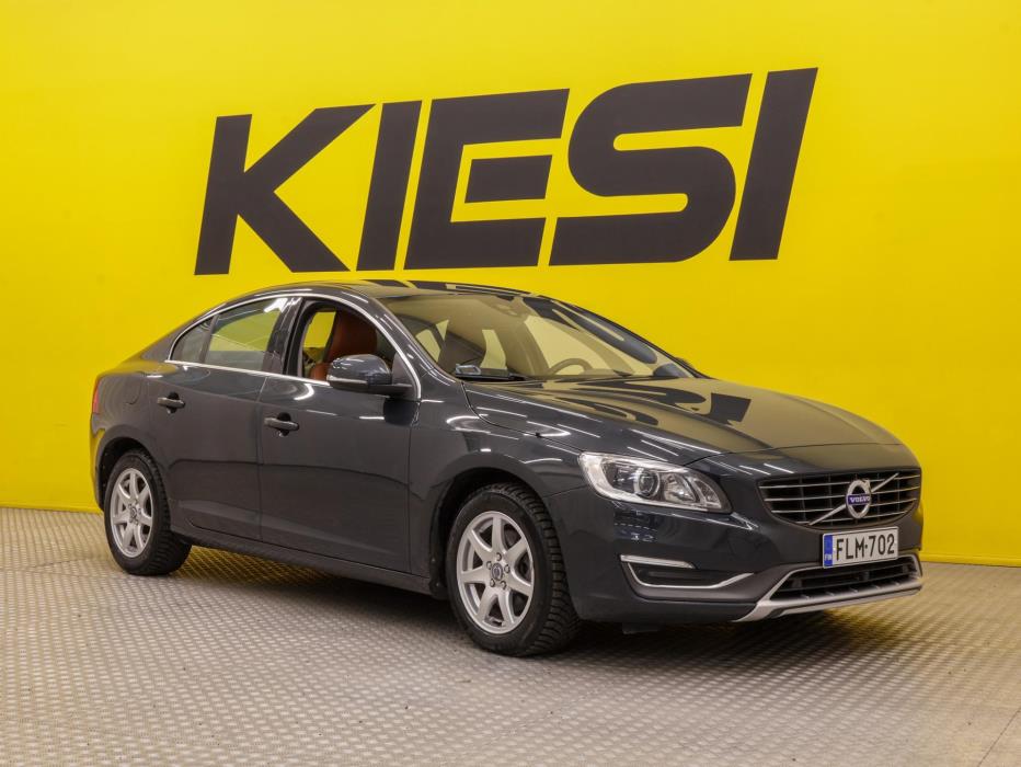 VOLVO S60 2015