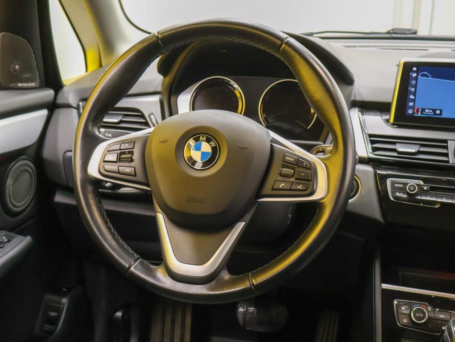 BMW 225 2018