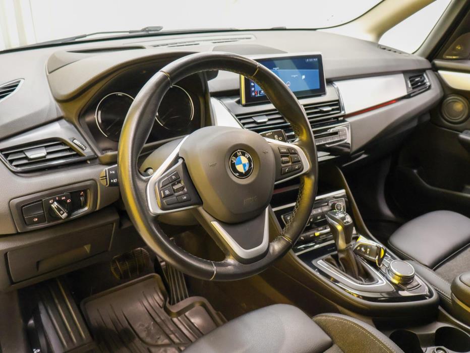 BMW 225 2018