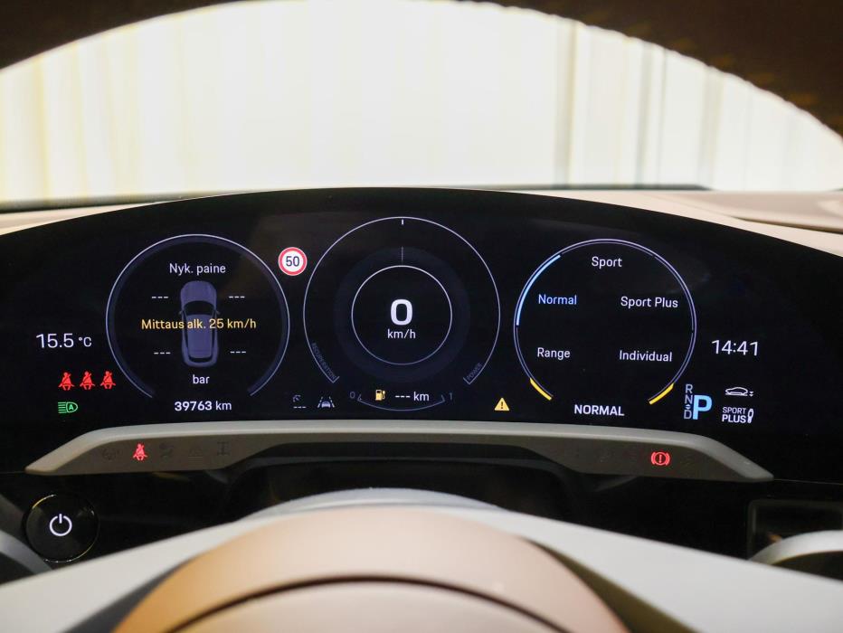 PORSCHE Taycan 2022