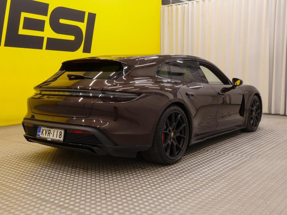 PORSCHE Taycan 2022