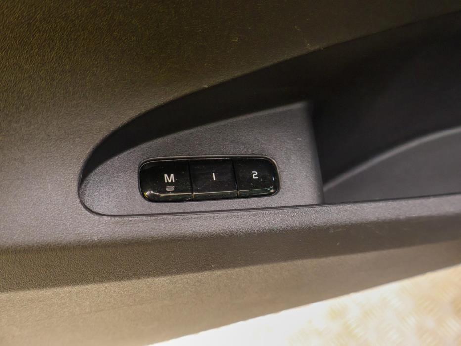 POLESTAR 2 2023