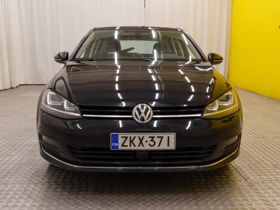 VOLKSWAGEN Golf 2016